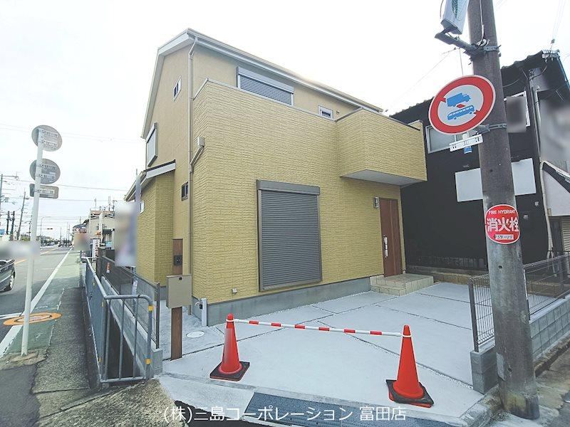 Eco-Friendly 3LDK House in Yanagawa-cho, Takatsuki - Photo 1