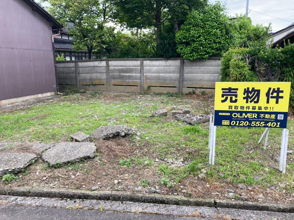 107 m² land in Toyama, Toyama - Photo 1