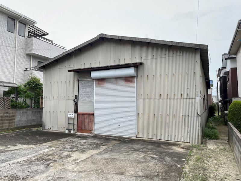 Spacious Land and Storage in Imabari - Photo 1