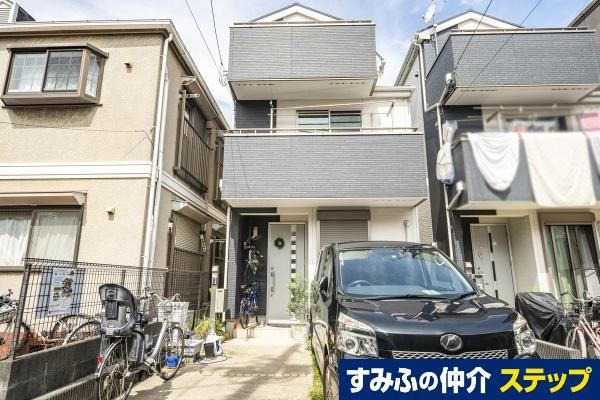 Spacious 3LDK+2S Home in Chuo - Photo 1