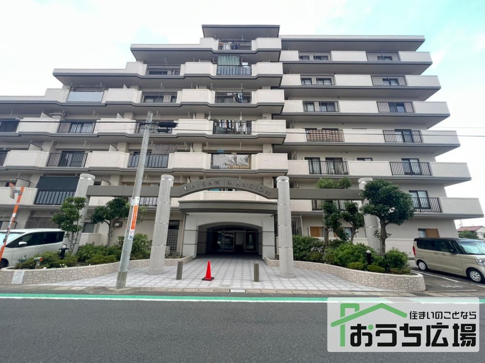 3LDK apartment in Oharu, Ama District, Aichi - Photo 1