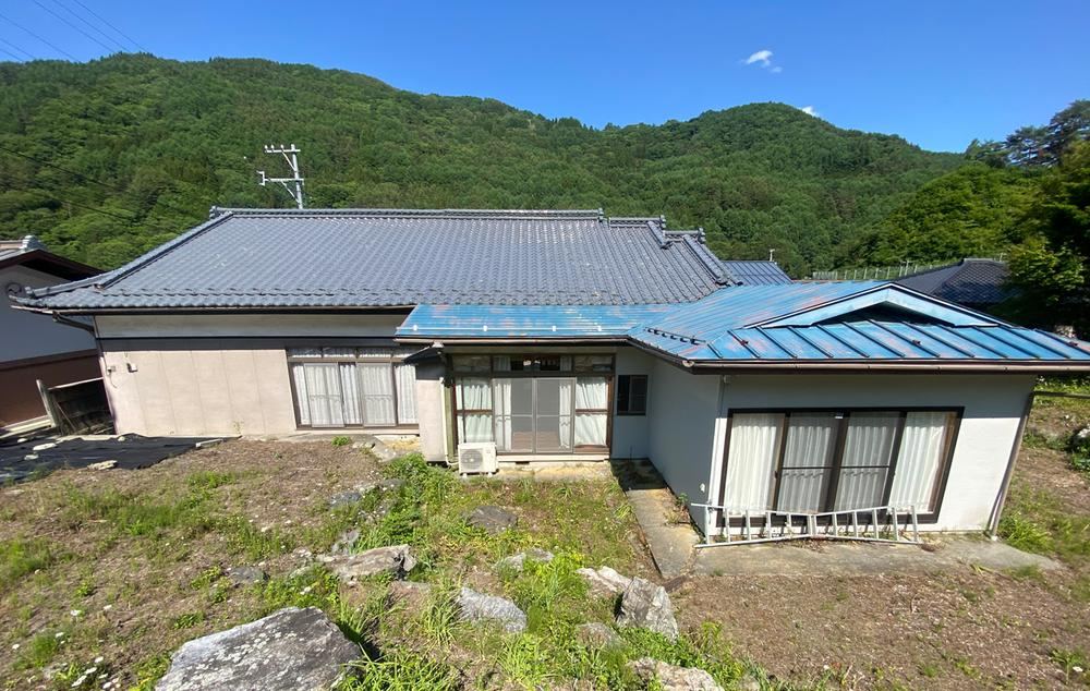 Charming 8DK House in Nagasaka - Photo 1