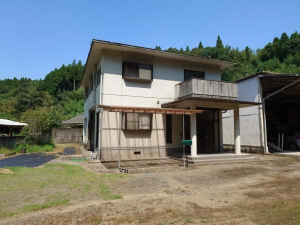 5DK House with Basement Storage in Kobayashi - Photo 1