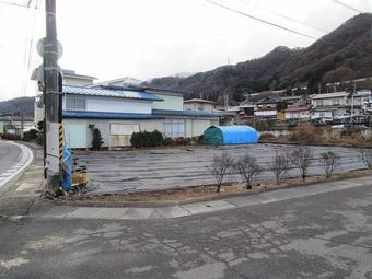 plot of land in Suwa