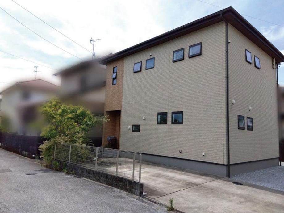 Bright 4LDK House on Corner Lot in Nankoku - Photo 1