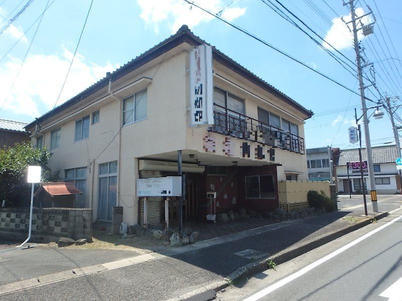 Large 20LDK Home in Kobe 8 - Photo 1