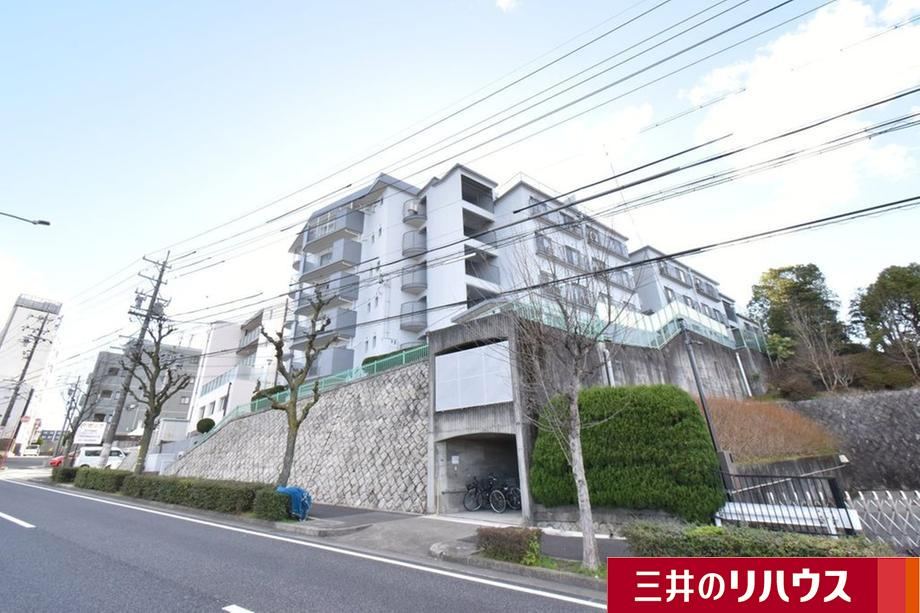 3LDK apartment in Chikusa Ward, Nagoya, Aichi - Photo 1