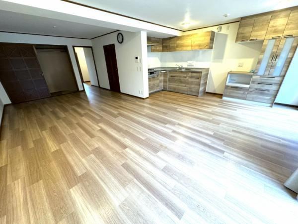 2LDK apartment in Tempaku Ward, Nagoya, Aichi - Photo 1