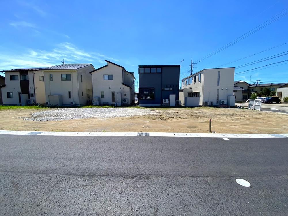 147 m² land in Tsubata, Kahoku District, Ishikawa - Photo 1