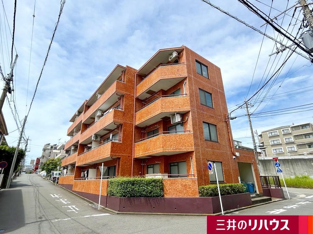 Bright 1DK Apartment in Maruyama-dai - Photo 1