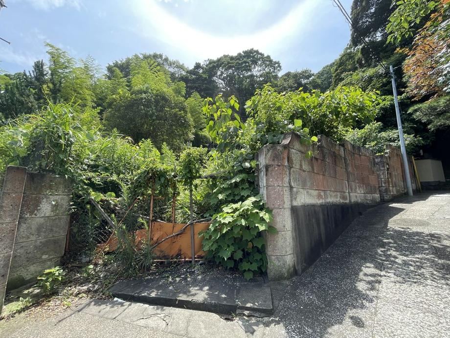 1068 m² land in Kamakura, Kanagawa - Photo 1