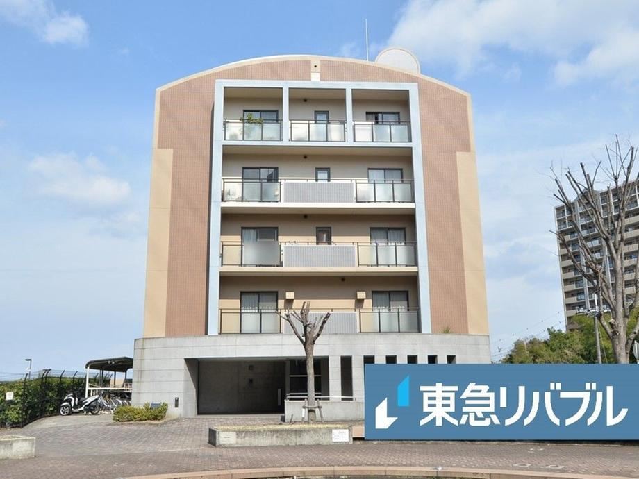 3LDK apartment in Izumi, Osaka - Photo 1