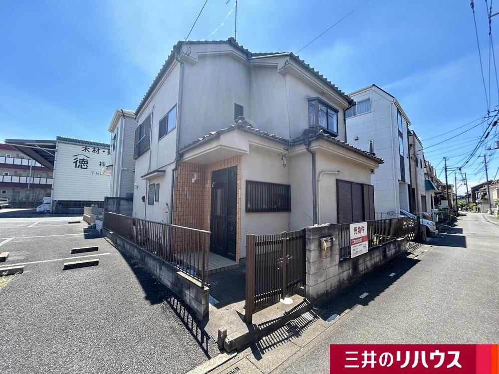Spacious 4LDK Home in Kamihiroya, Tsurugashima - Photo 1