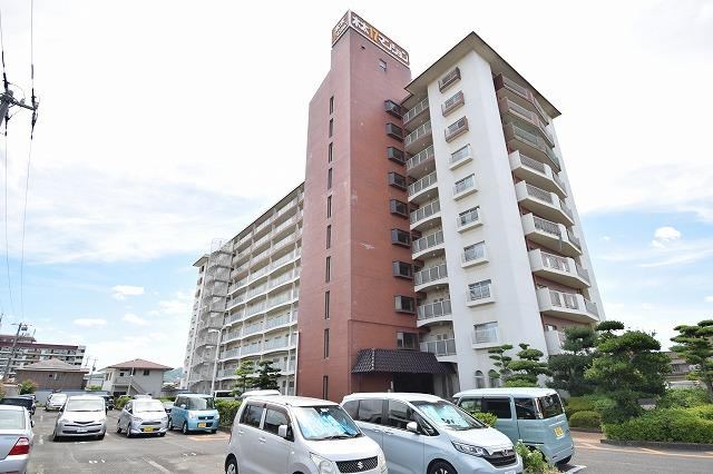 2LDK apartment in Takamatsu, Kagawa - Photo 1