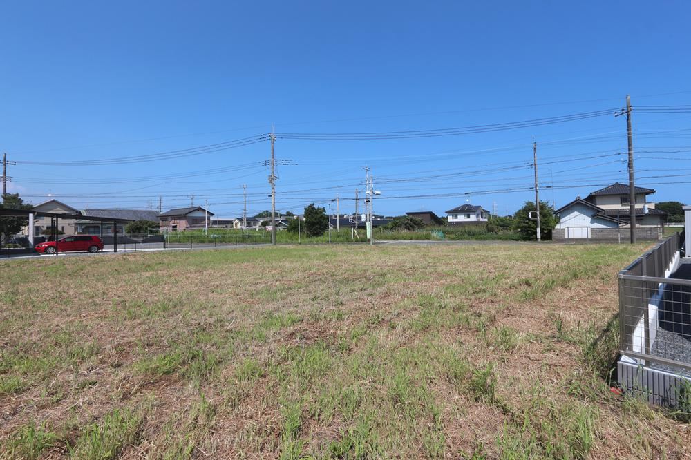 Flat Land Near Shirakata Elementary School - Photo 1