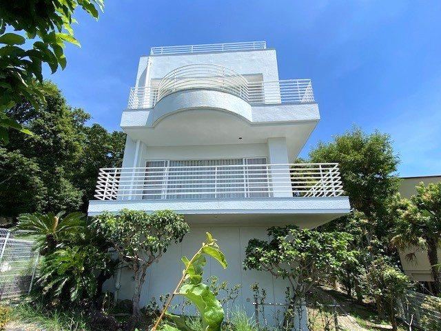 Scenic 3-Story House in Akazawa - Photo 1