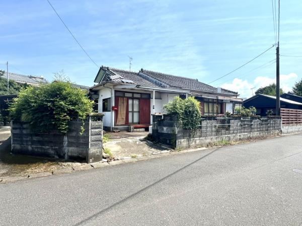 Bright 4DK Home Near Mimata Station - Photo 1