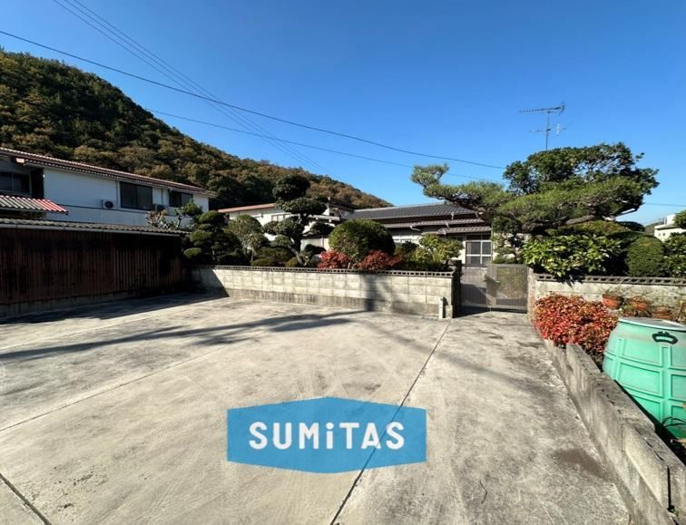 Charming 7DK Detached House in Numakuma - Photo 1