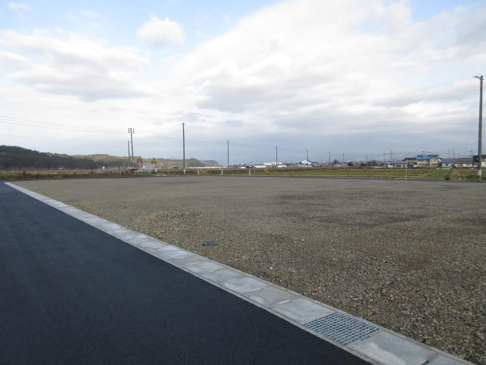 Land in Hanawa with Mountain Views - Photo 1