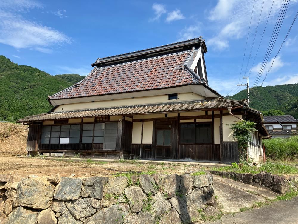 5K Detached House in Maki - Photo 1