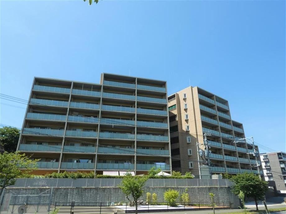 4LDK apartment in Yahatanishi Ward, Kitakyushu, Fukuoka - Photo 1