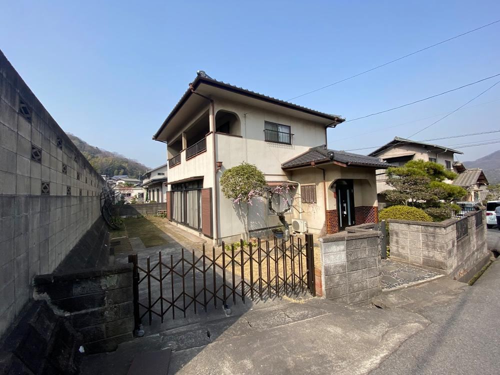 6DK House in Hiroe with Mountain Views - Photo 1