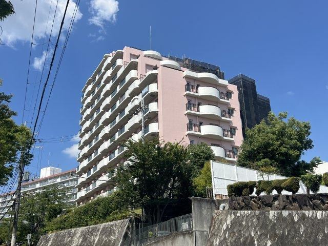 3LDK apartment in Osakasayama, Osaka - Photo 1