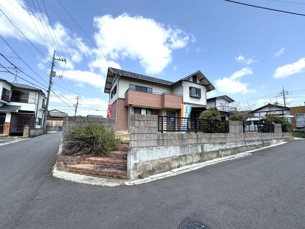 Convenient 4LDK Home in Soja - Photo 1