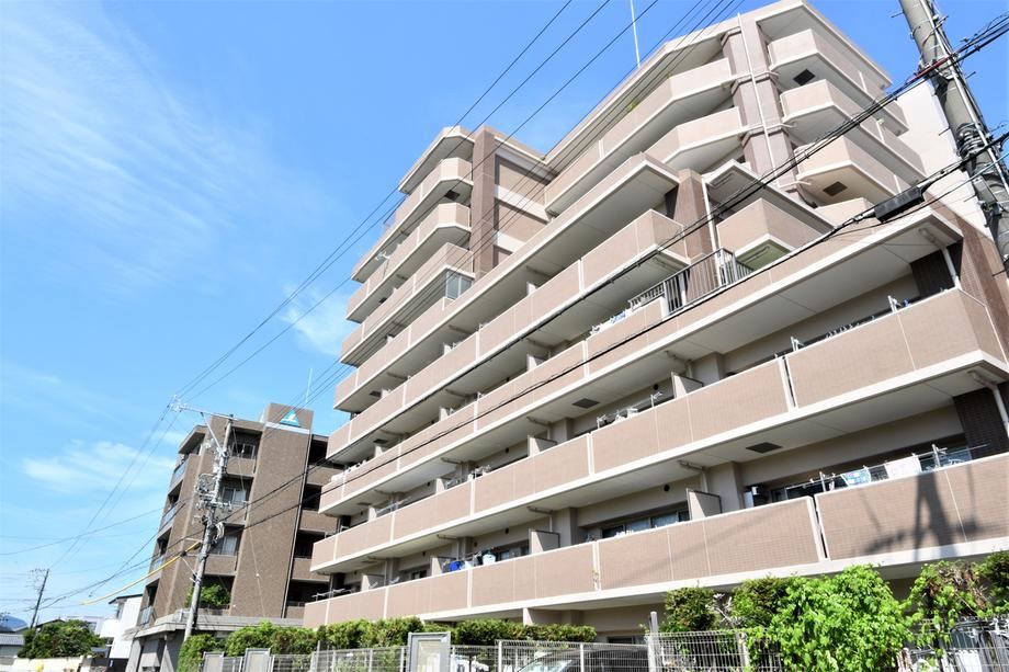 2LDK+S apartment in Aoi Ward, Shizuoka - Photo 1