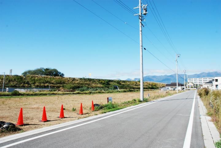 294 m² land in Saku, Nagano - Photo 1