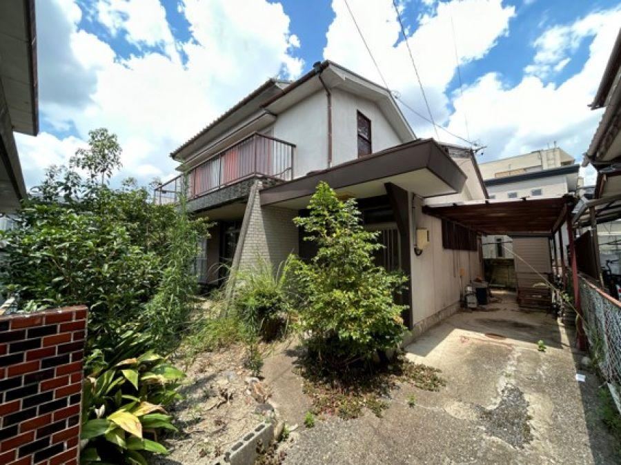 Spacious 4LDK Home with South Garden - Photo 1