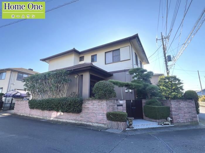 Spacious 6LDK House on a Corner Lot in Shimotsuke - Photo 1