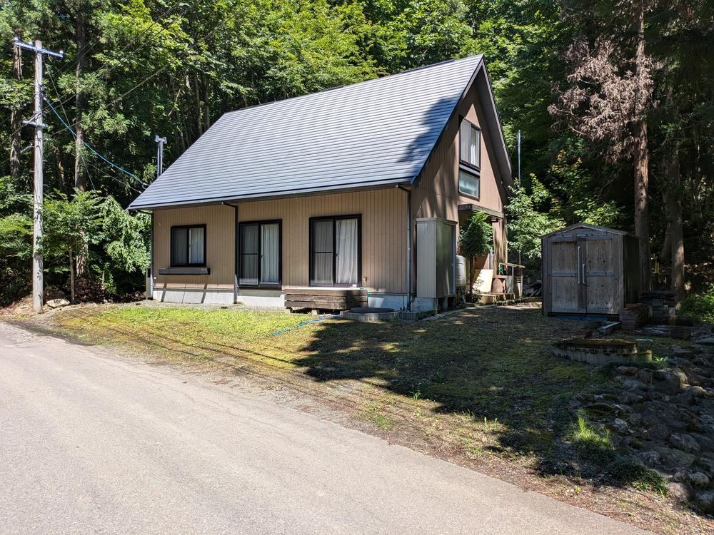 4LDK Home by Tohoku Misawa in Yonezawa - Photo 1