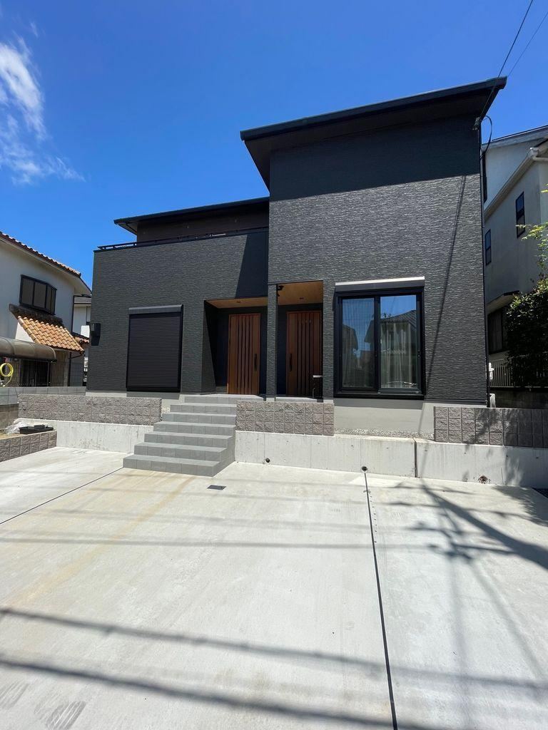Modern 4LLDDKK House in Kita-Ocha - Photo 1