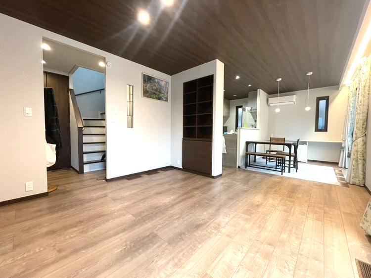 Custom Home with Yoga Studio in Tachikawa - Photo 1