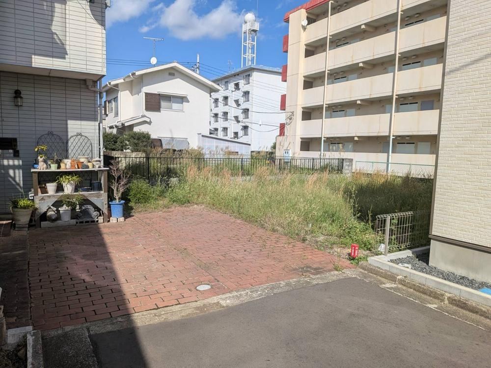 Land with Dual Road Access in Mito - Photo 1