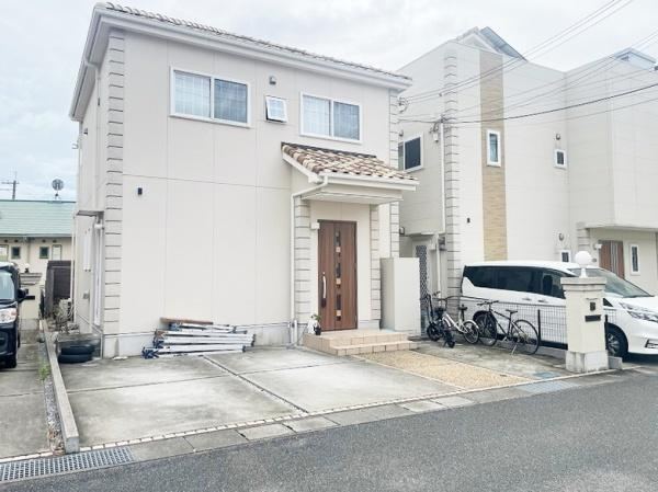 Spacious 5LDK House Near Tsuruhara Station - Photo 1