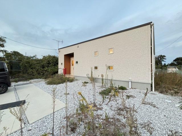 Newly Built Single-Story House in Ube - Photo 1
