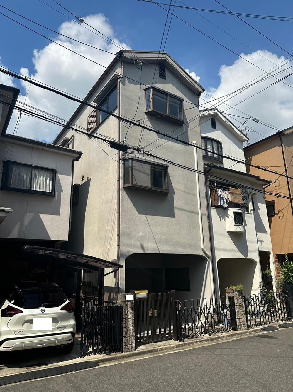 3LDK Home Steps from Eganosho Station - Photo 1