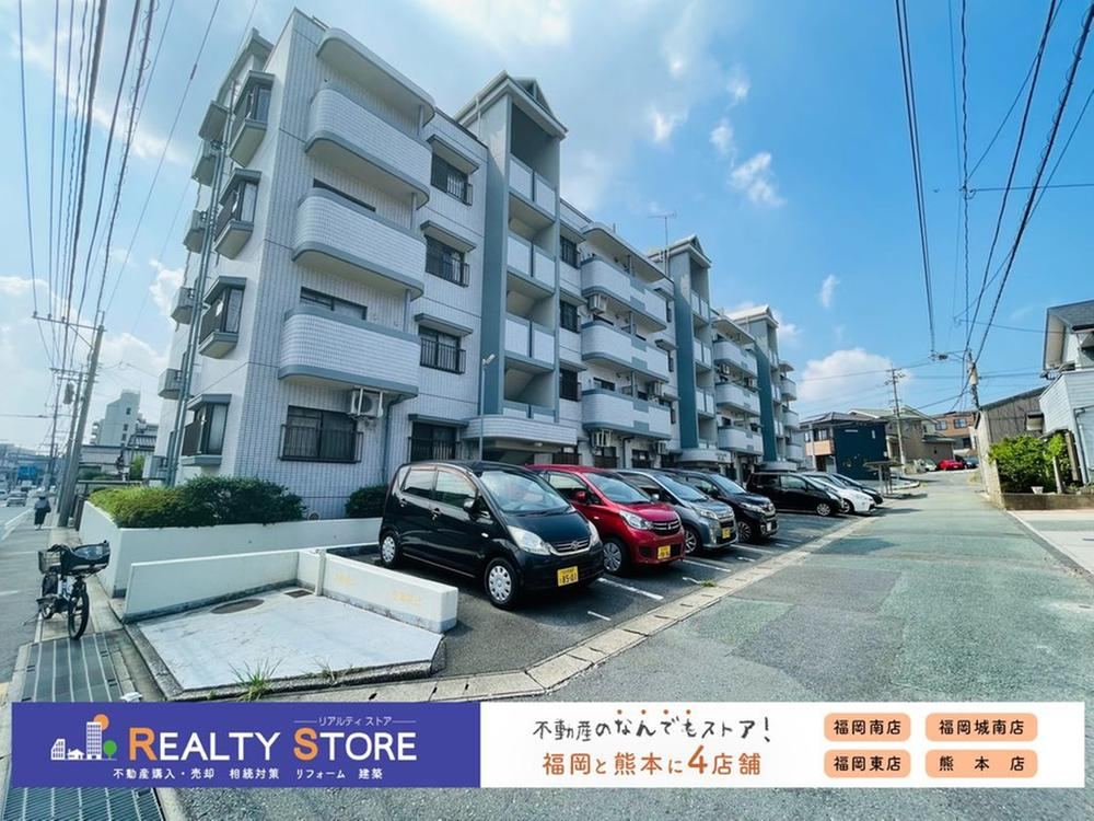 3LDK apartment in Wakamatsu Ward, Kitakyushu, Fukuoka - Photo 1