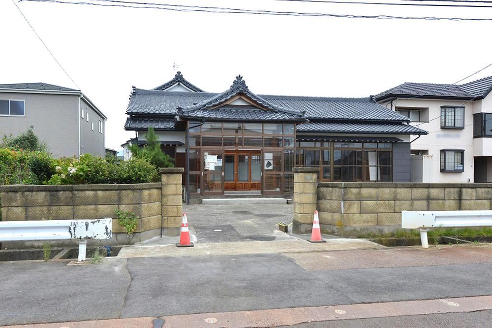 7LDK Luxury Home with Renovated Interiors in Shibata - Photo 1