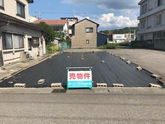 plot of land in Kaga