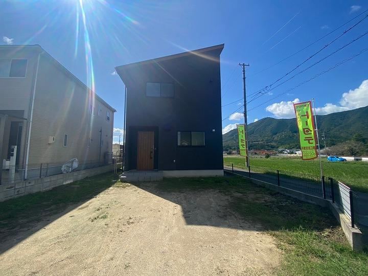 Spacious 3LDK House with Workshop in Shiwa - Photo 1