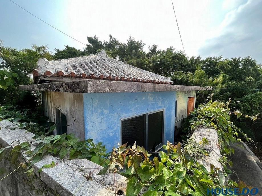 Charming 2LDK Home with Garden in Chatan - Photo 1