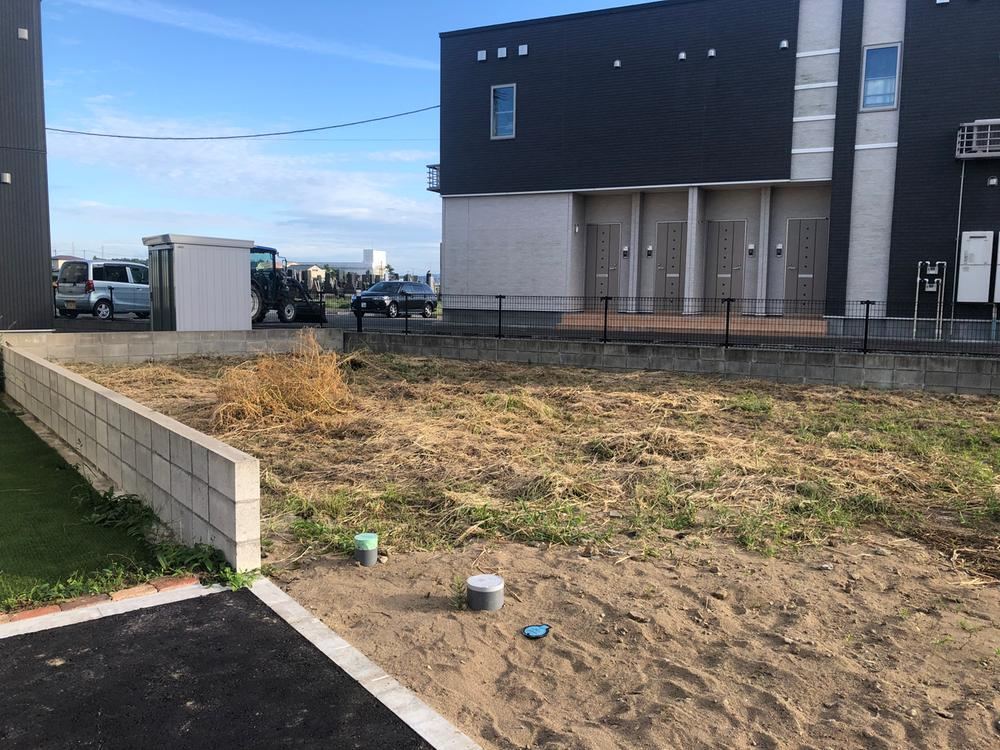 Flat Land in a Serene Neighborhood - Photo 1