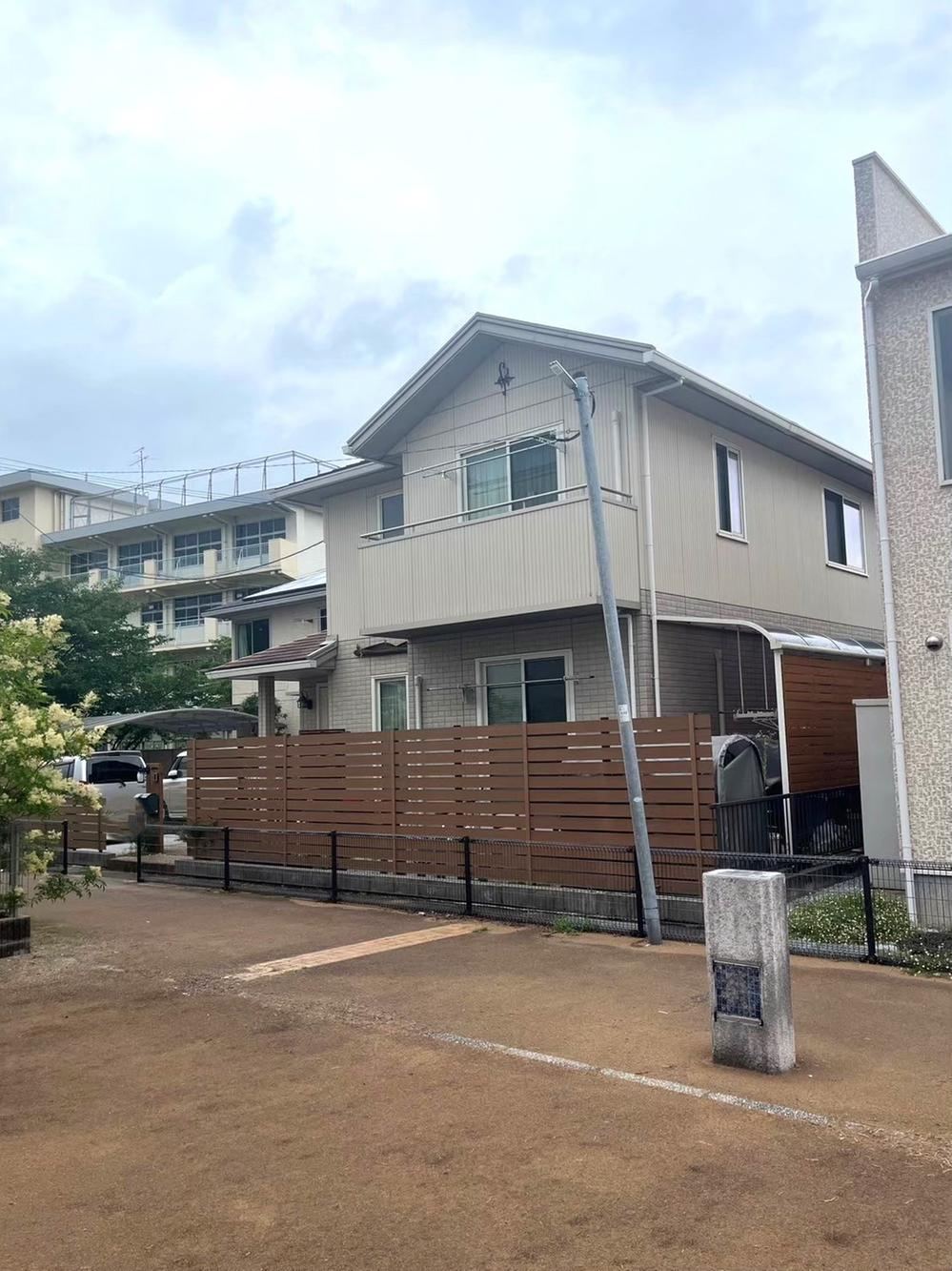 Eco-Friendly 4LDK Home with Solar Power in Kitakyushu - Photo 1