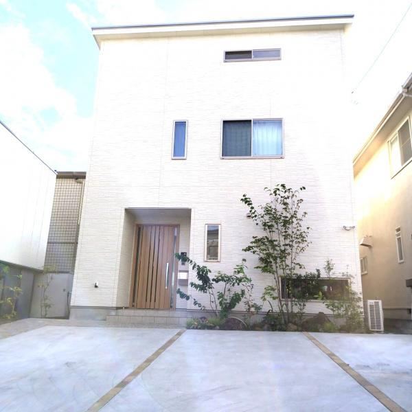 Stylish 3LDK Designer House in Suzugawa - Photo 1