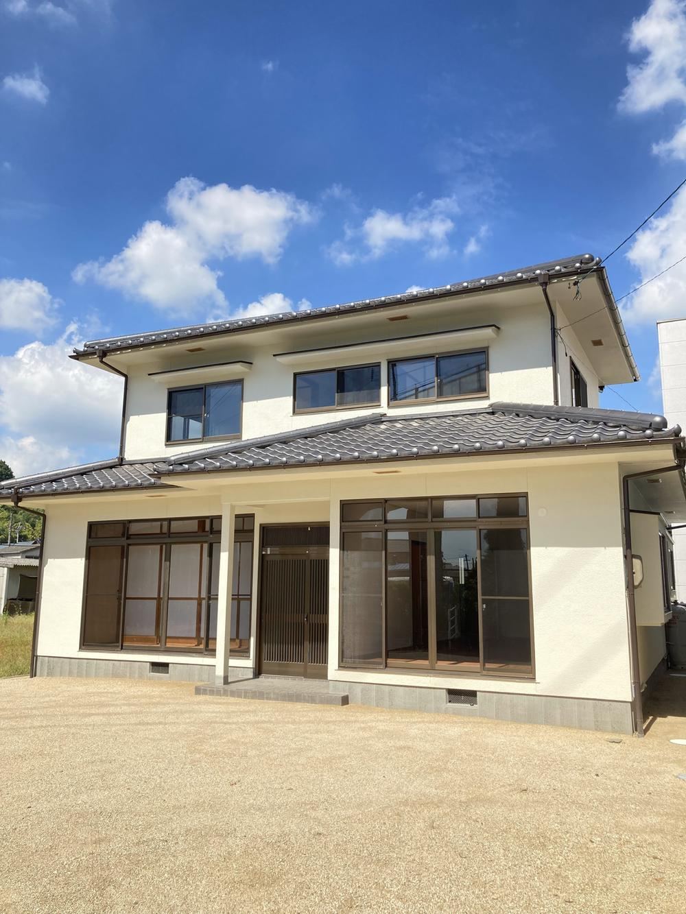 Fully Renovated 5LDK House in Kurashiki - Photo 1