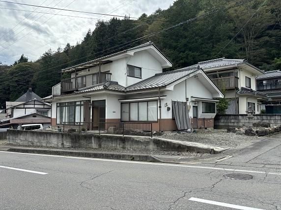 Spacious 6DK Detached House in Wada - Photo 1