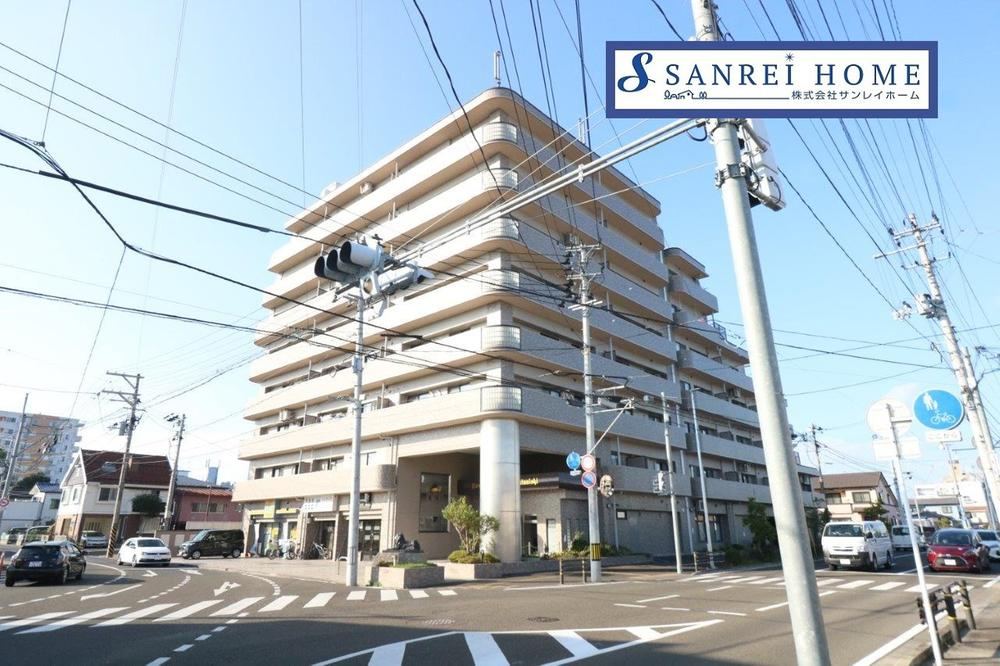 Cozy 2LDK Apartment Near Yakushido Station - Photo 1